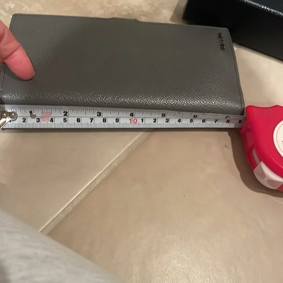 Authentic Prada wallet - Picture 6 of 9